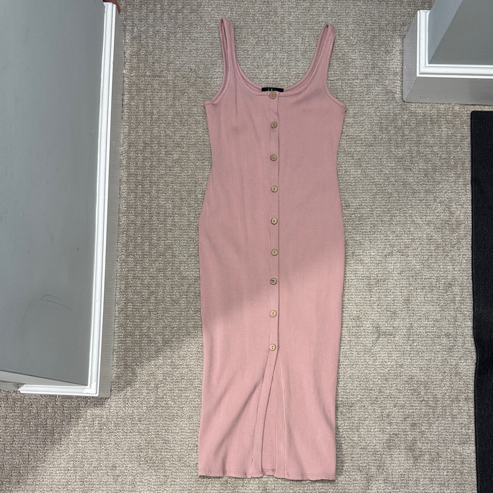 Lulu's Blush Button-Down Midi Dress